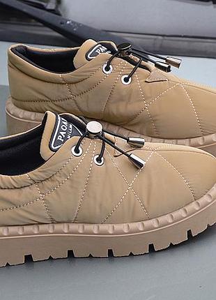 Демісезонні туфлі на шнурівці