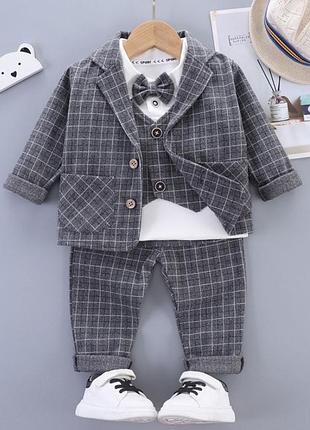 Стильный нарядный костюм