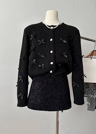 Розпродаж🔥🔥в'язаний кардиган виконаний у стилі old money доповнений ефектними бантиками🎀