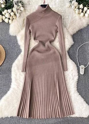 Є накладений платіж🌸 чарівна трикотажна сукня міді з горловиною👗