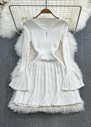 Є накладений платіж🌸 ефектна коротка сукня з рукавами-ліхтариками, у білому та чорному кольорі🤍