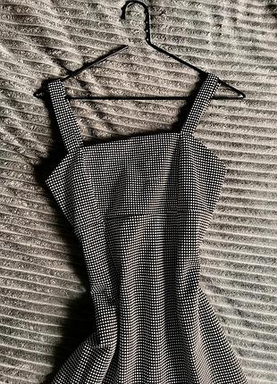 Сарафан в клітинку