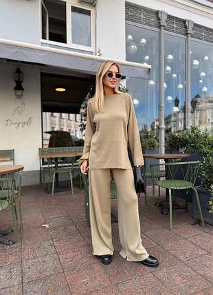 Жіночий трикотажний оверсайз костюм