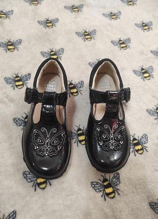 Детские туфли clarks ботинки clarks