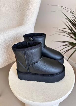 Теплые кожаные угги для девочки