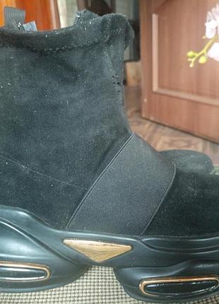 Ботинки осень весна
состояние очень хорошее
