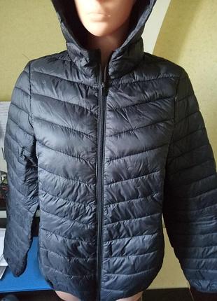 Куртка жіноча