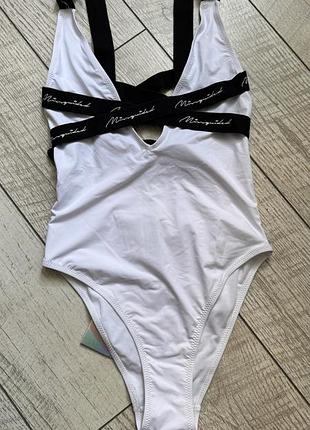 Купальник суцільний