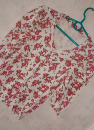 Красно- белая кофточка с рукавом 3/4