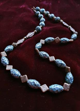 Винтажное колье на тросике, с медными, пластиковыми и стеклянными бусинами, европейский винтаж