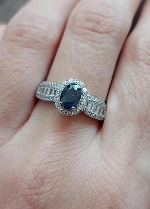 Каблочка с натуральным сапфиром
