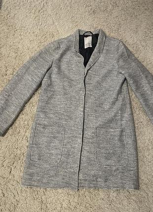 Пальто жіноче