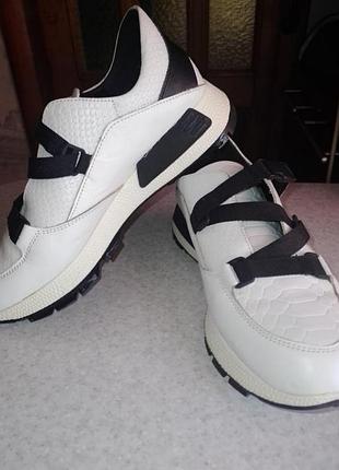 Кожа кросовки 41 рр