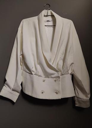 Белый жакет