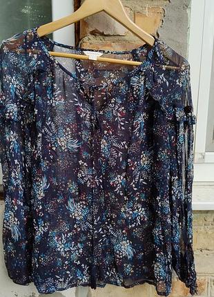 Красивая полупрозрачная вискоза блуза