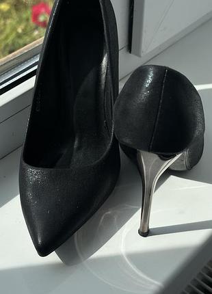 Туфлі лодочки