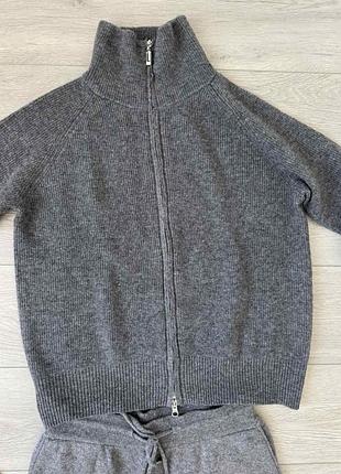 Кашеміровий костюм, підійде на розмір s/m