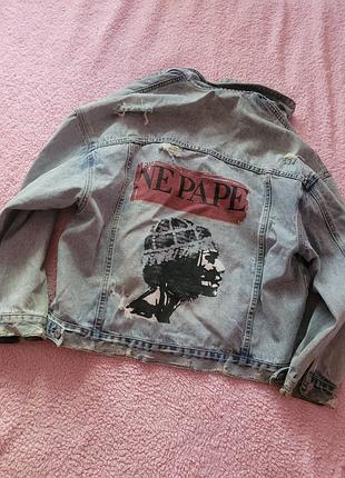 Джинсовая куртка