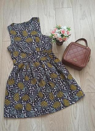 Летнее платье с ананасами