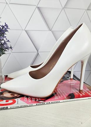 Туфли лодочки лодочки на шпильке белые