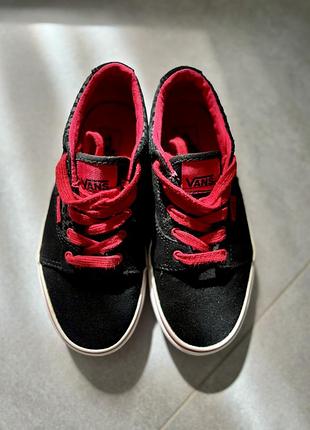 Круті дитячі кеди vans