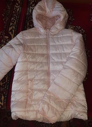 Куртка на дівчинку
