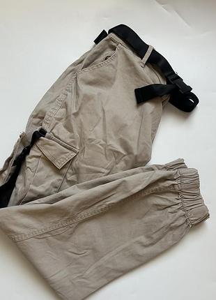 Бежеві штани з резинками