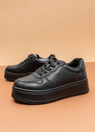 Жіночі шкіряні кросівки чорні демісезонні 38 кроссовки женские деми itts 1131238