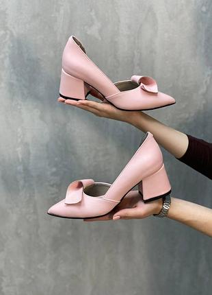 Класичні жіночі туфлі рожеві з натуральної шкіри