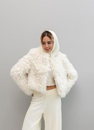 Є відео шуба коротка лама біла шоколад чорна
