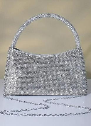 Стильная блестящая сумка в стразах