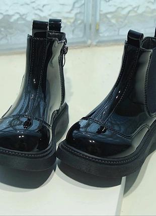 Черевики для дівчат