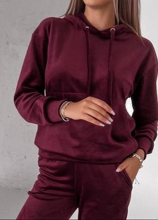 Велюрові костюми, новий розмір m-l.