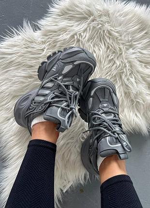 Женские кроссовки adidas