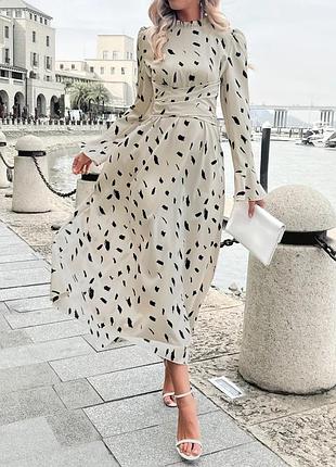 Жіноча довга сукня