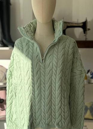 Свитер женский оверсайз вязанный с крупным узором косичка, горловина на молнии, мятный