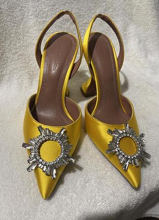 Туфлі шикарні вечірні