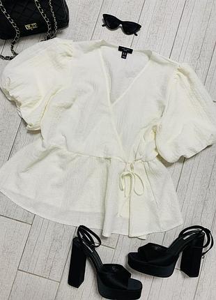 Жіноча блуза з пишними рукавами в молочному кольорі розмір 2xl