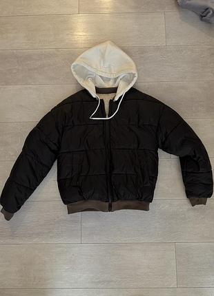 Куртка жіноча