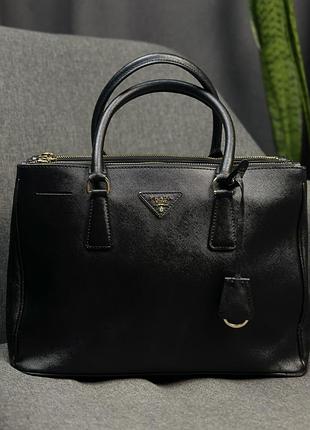 Оригінальна сумка prada galleria saffiano lux leather 2-way gold hardware bag