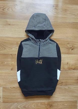 Классная теплища капюшонка на кожушку