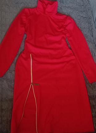 Красное платье женское