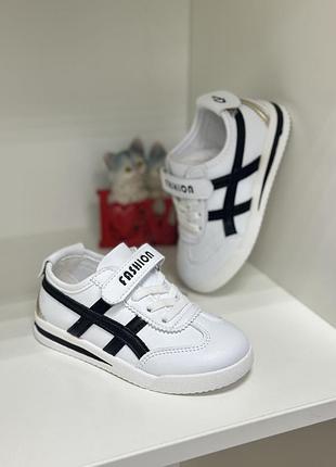 Кеди на хлопчика кросівки для хлопчиків мокасини сліпони дитяче взуття осінні дитячі кросівки