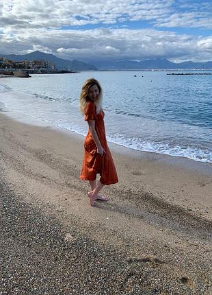 Сукня з воланами