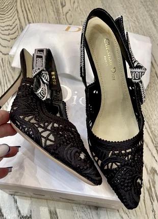 Туфлі нові 37 розмір