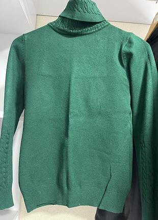Светер жіночий