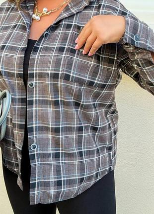Женская повседневная базовая оверсайз-рубашка в клетку коричневая