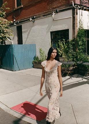 Жіноча міді сукня з квітами zara new