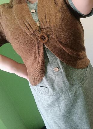 Очень красивая вязаная, теплая кофта с коротким рукавом