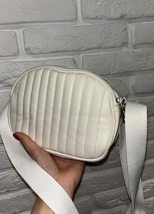 Жіноча біла сумка 👜